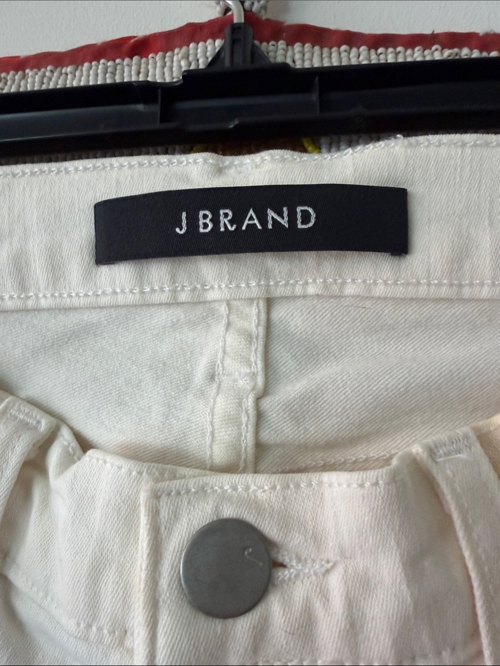 “J BRAND” Very Nice Crean Colored Jeans - Picture 3 of 11
